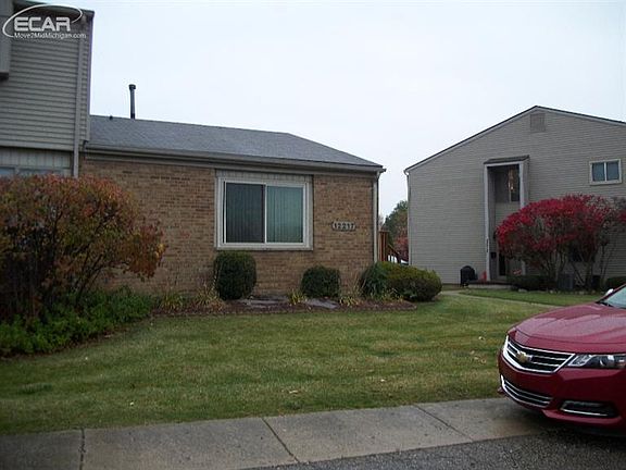 2nd image of 12217 Woodside Dr