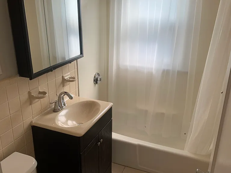 136 Arlington St #1 — Photo 11