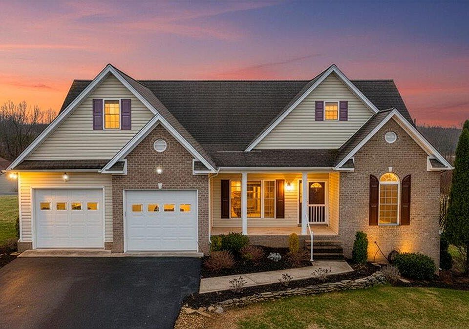 1st image of 275 Chestnut Creek Dr