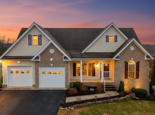 275 Chestnut Creek Dr, Hardy, VA