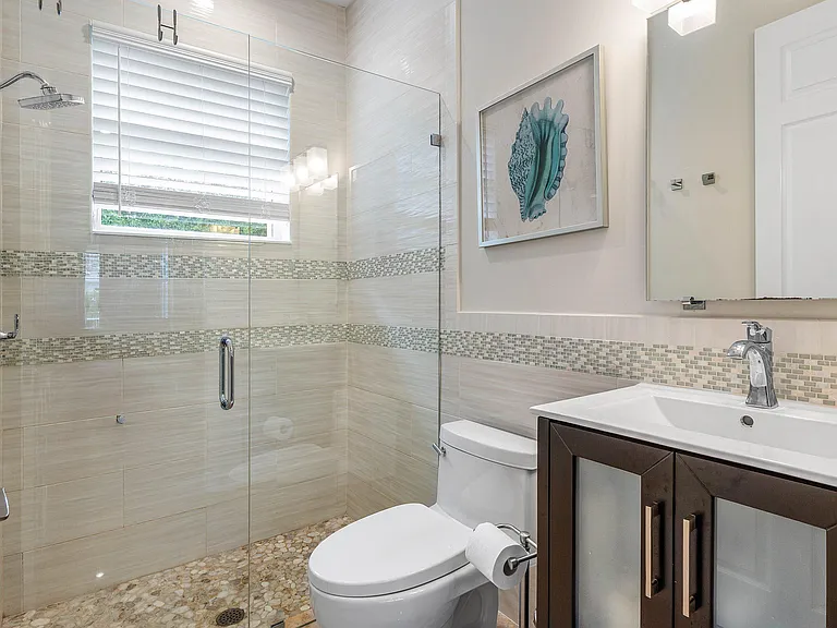 4675 Manderly Dr — Photo 21