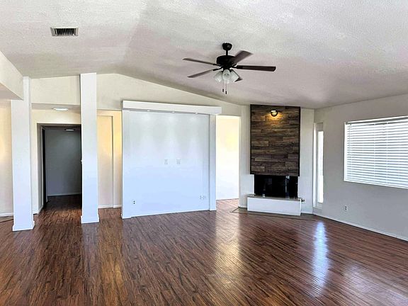 3rd image of 3409 E Moreno Ln