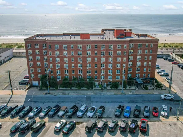 560 Broadway W #3R, Long Beach, NY 11561