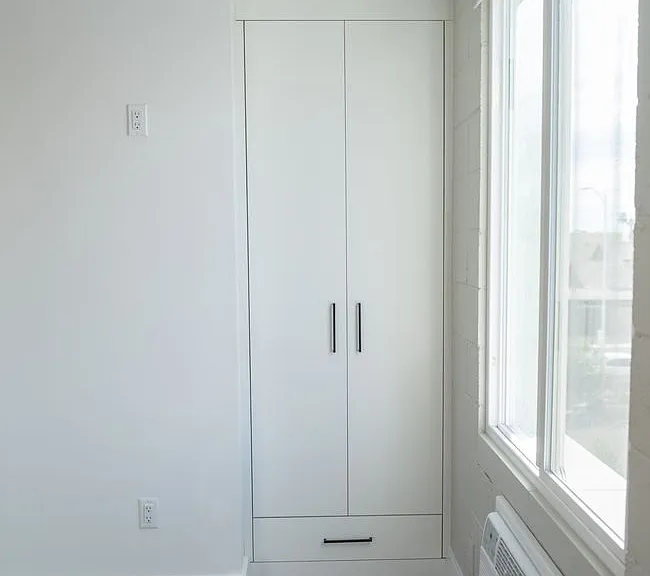 DLUX Lofts - Modern Downtown Studios — Photo 95