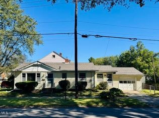 2061 Berdan Ave, Toledo, OH 43613