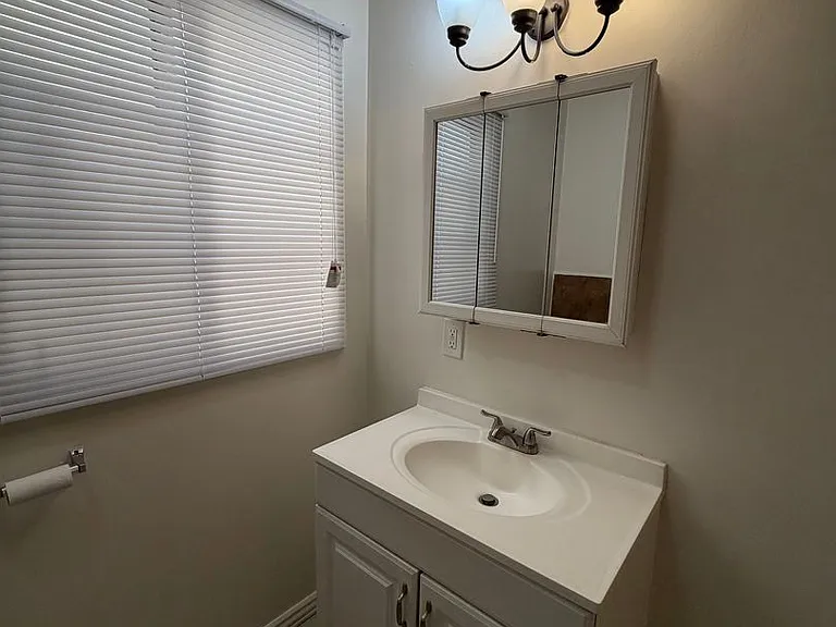 827Oxfo — Photo 19