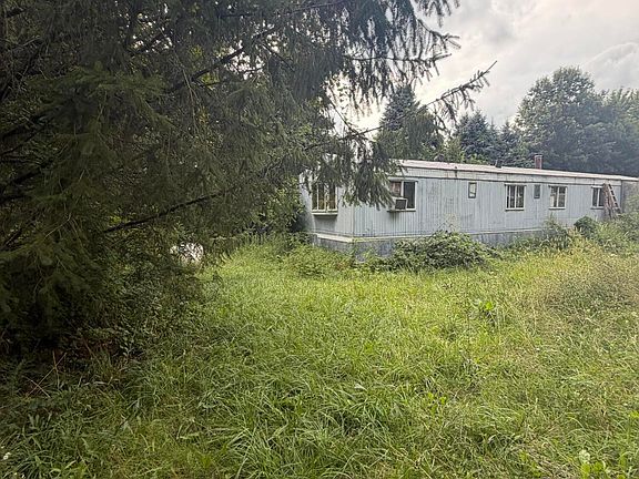 2nd image of 25306 McKenzie St