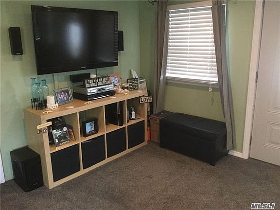 3rd image of 420 Taylor Ave