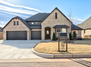 7916 Amber Ridge Dr, Edmond, OK 73034
