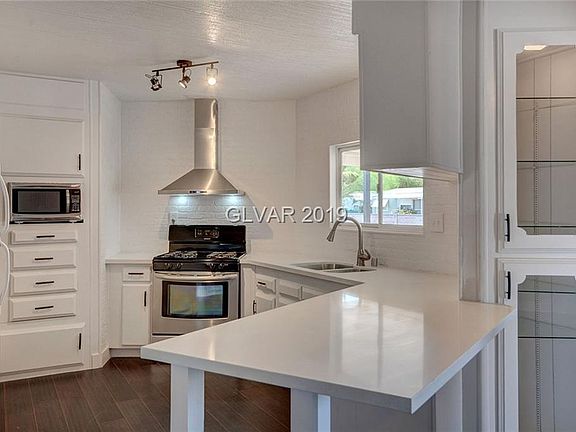 2nd image of 3600 Katmai Dr