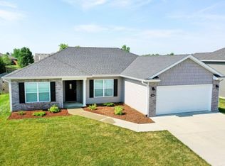 104 Copper Mountain Dr, Columbia, MO 65202