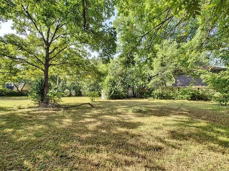 611 Nelray Blvd #A — Photo 45