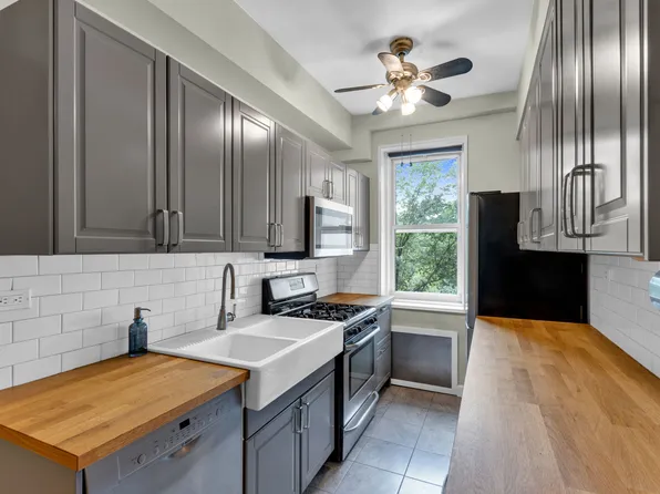 2465 Palisade Avenue image 9 of 27