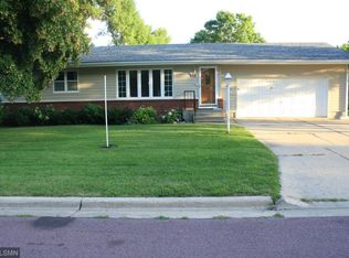 604 11th Ave SE, Waseca, MN 56093