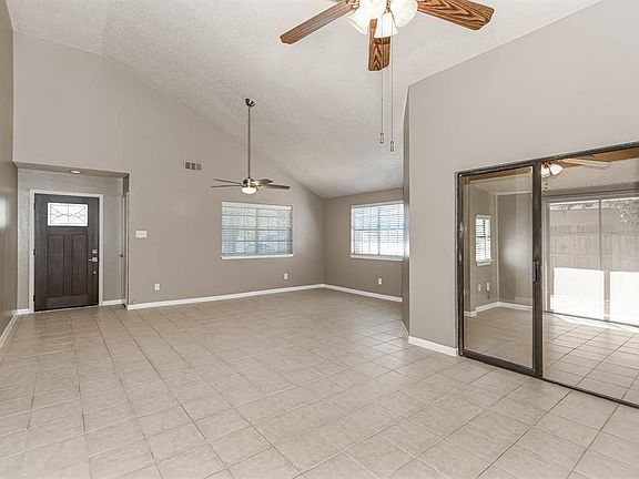 2nd image of 18613 Hollybranch Ct