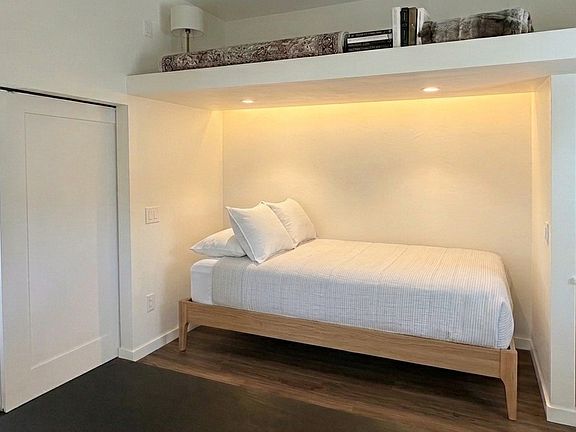 5th image of 1143 Osage Ave #1145