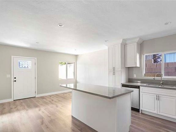 2nd image of 1547 W 104th St #1545