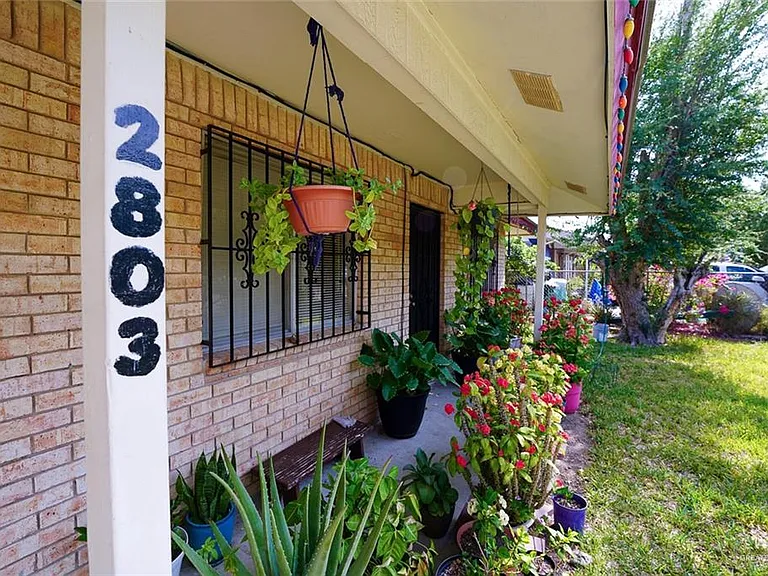 2803 Minnie Ave — Photo 7