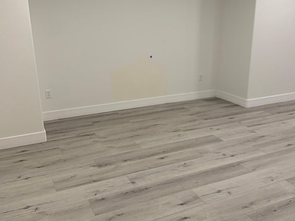 5th image of 1157 W 1500 N