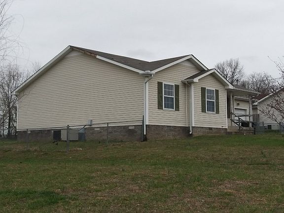 3rd image of 257 Golden Pond Ave