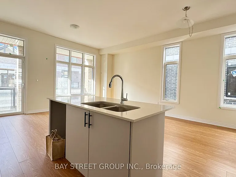 74 Millman Ln — Photo 5