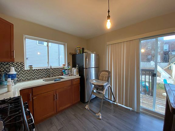 5th image of 24 Union Ave Floor 2F-2