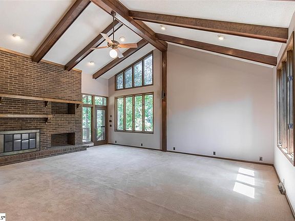2nd image of 7 Foxwood Ln