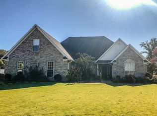17 Nelson Cv, Milan, TN 38358