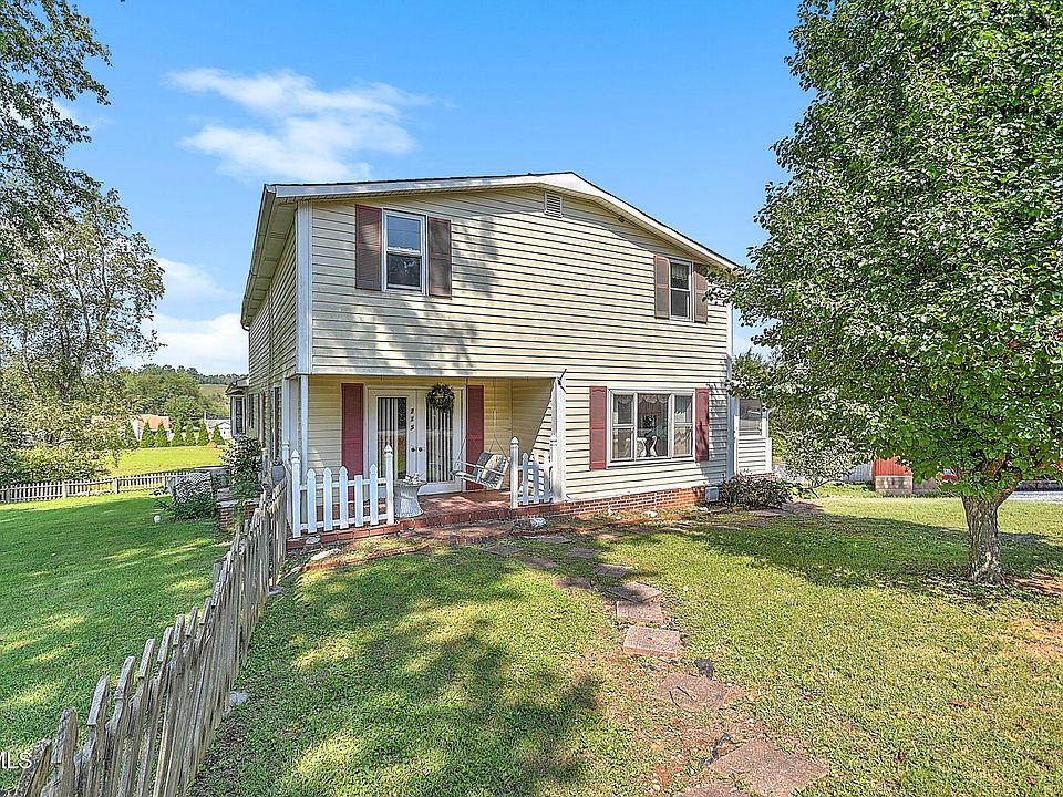 1st image of 215 Bullock Hollow Rd
