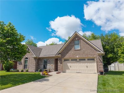 5606 Buckthorne Drive, Jeffersonville, IN, 47130