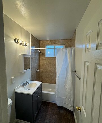 5th image of 2321 E 14th St