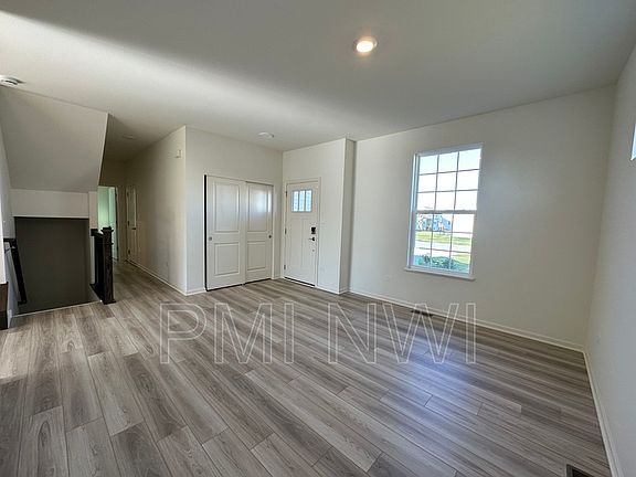 4th image of 10991 Texas Ln