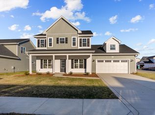 136 Bourbon St, Raeford, NC 28376