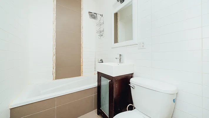 Rented by Nooklyn NYC LLC | media 24