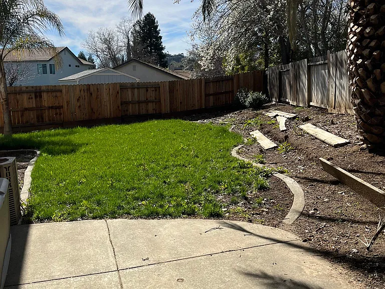 525 Wicklow Dr — Photo 12