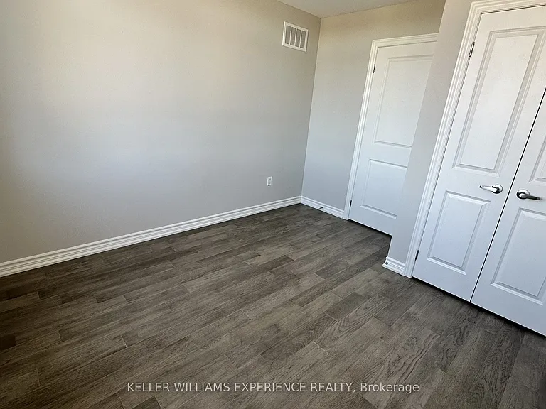 106 Delphi Ln — Photo 11