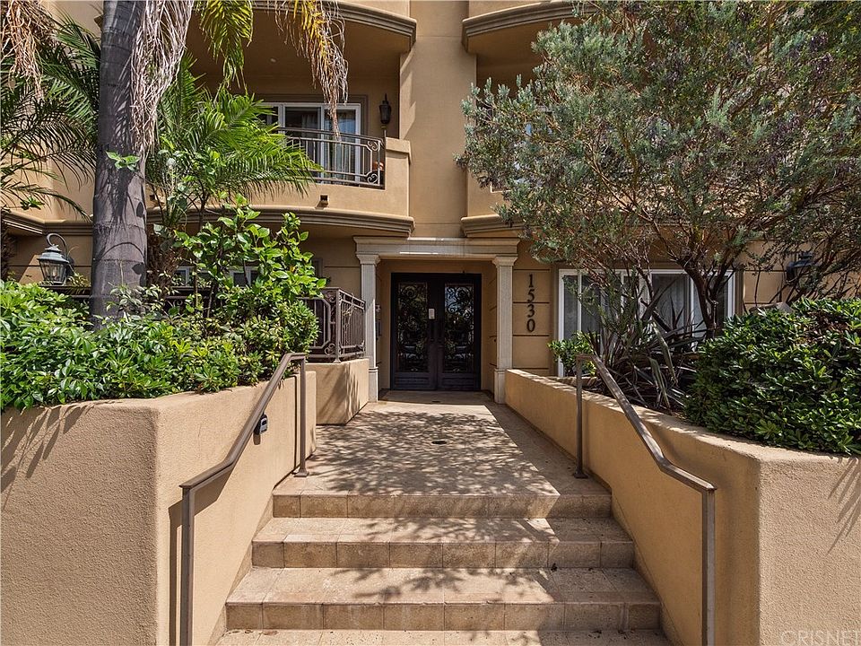 1st image of 1530 S Centinela Ave APT 302