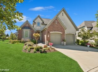 7917 Savoy Club Ct, Burr Ridge, IL 60527