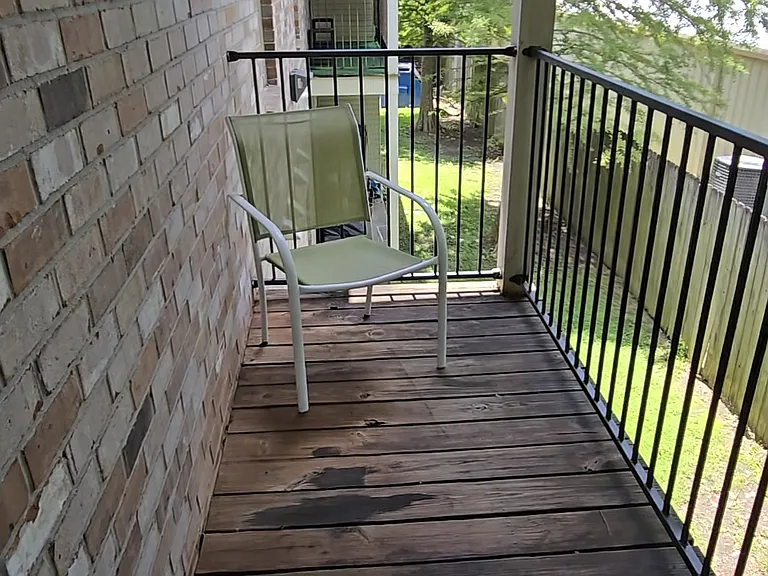 818 Meadow Bend Dr #G — Photo 16