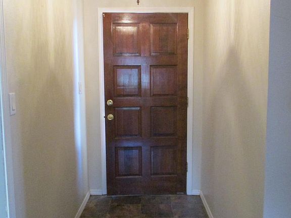 2nd image of 14109 La Cueva Ave NE