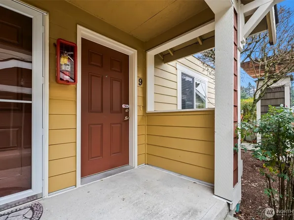 12108 113th Avenue Ct E #9, Puyallup, WA 98374