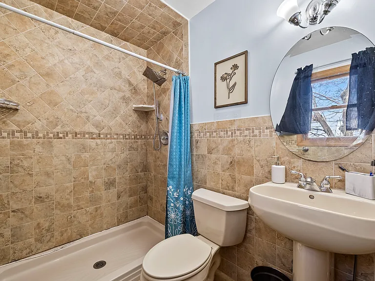 391 Taylor Ave #2 — Photo 11
