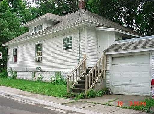 2nd image of 1317 N Walnut St