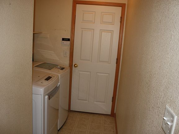 Laundry (washer and dryer included)