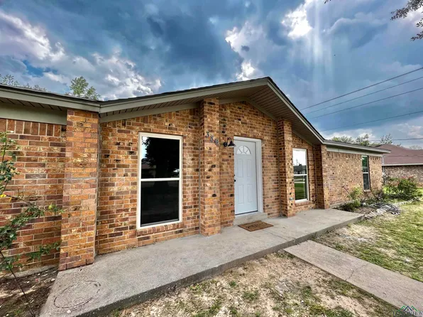 389 Hiawatha St, Longview, TX 75603