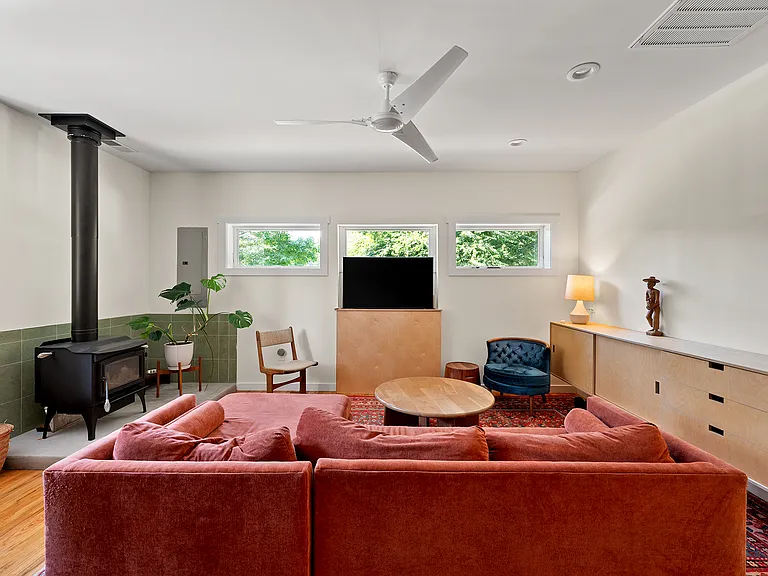 160 Gran Ellen Dr — Photo 35