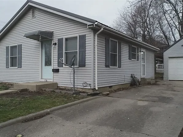 720 W Jefferson St, Sullivan, IL 61951