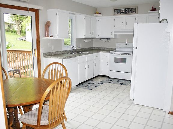 3rd image of 1017 5th St S