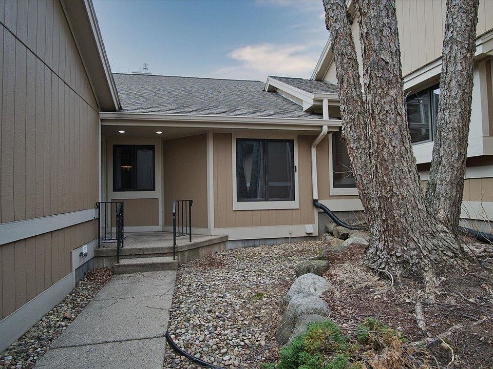 1st image of 5940 Woodcreek Ln
