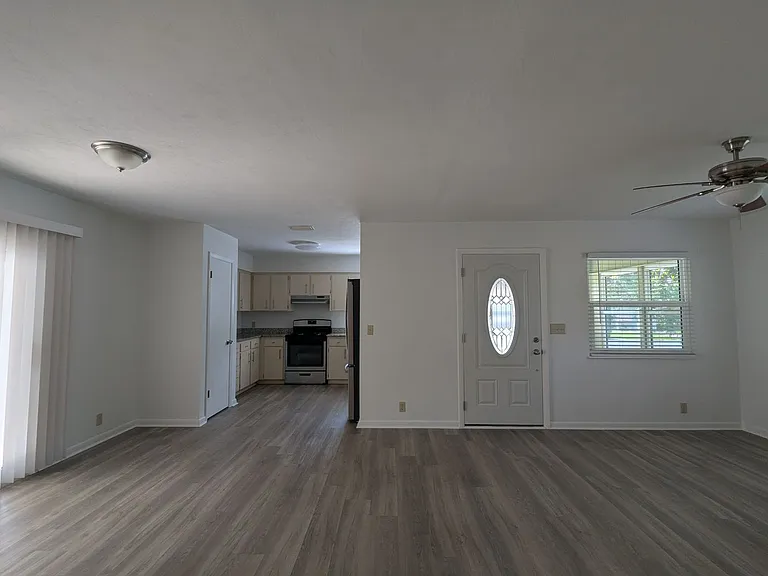 8438 NW 39th Cir — Photo 10